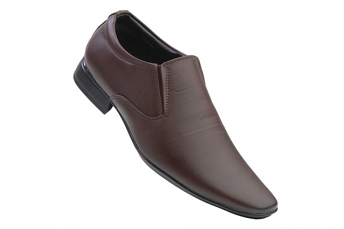 walkaroo formal shoes