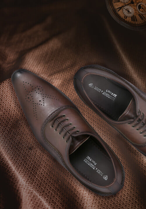 walkaroo formal shoes